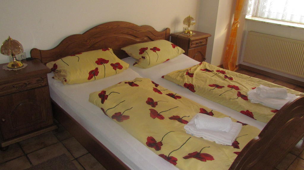 Gaestehaus Marietta Osann-Monzel Kamer foto